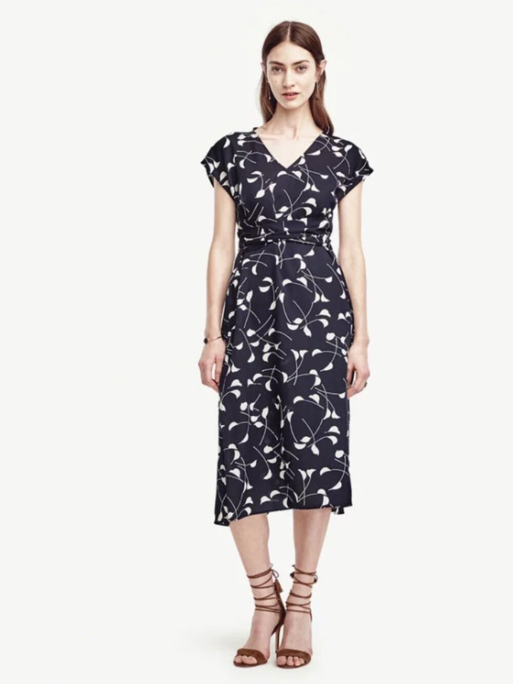 Ann Taylor Navy Blue Floral-Print V-Neck Midi Dress Tie Waist Size 4